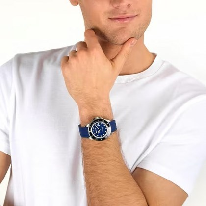 4-sector-230-watch-r3251161063_v4n115
