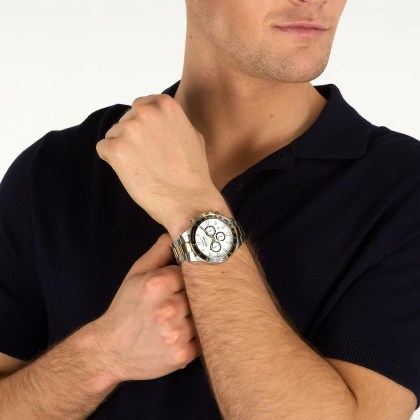 4-sector-230-watch-r3273661053_v4n14d
